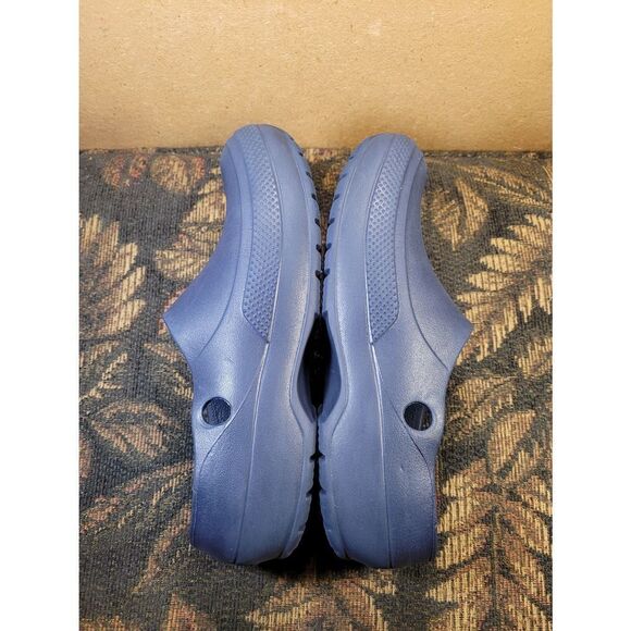 CROCS Unisex Navy Slip-on Shoes- Size M5/W7 - Picture 5 of 9